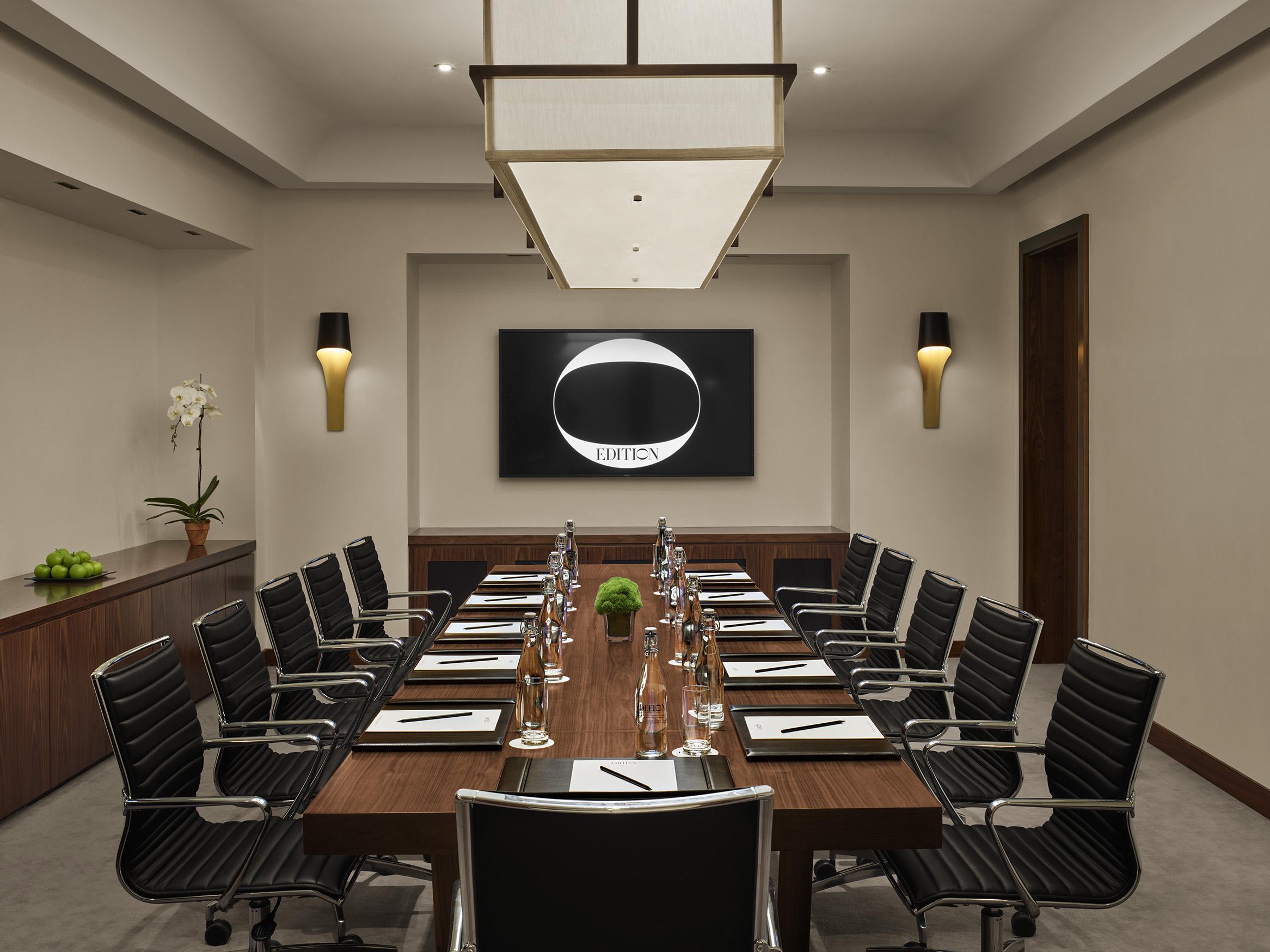 The Abu Dhabi Edition Exterior foto Boardroom